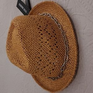 NWT Steve Madden Straw Fedora w/Chain Accent